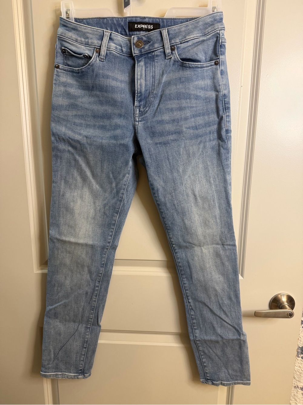Express Men’s Light Wash Slim Jeans